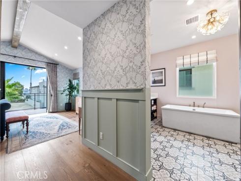 15  Marina Way  , Seal Beach, CA