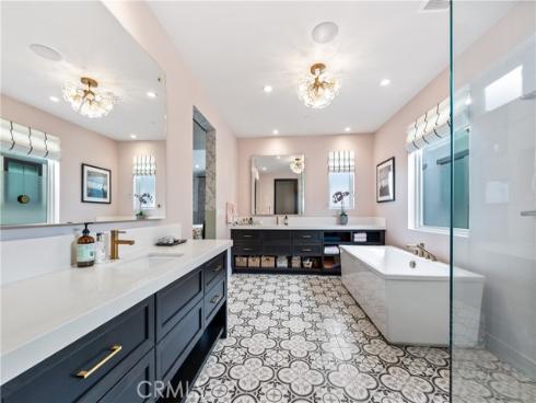 15  Marina Way  , Seal Beach, CA