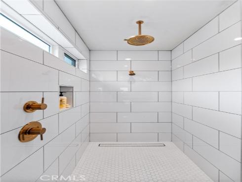 15  Marina Way  , Seal Beach, CA