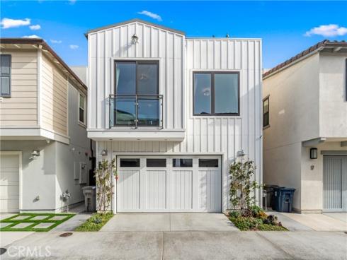 15  Marina Way  , Seal Beach, CA