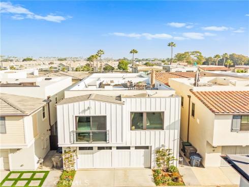 15  Marina Way  , Seal Beach, CA