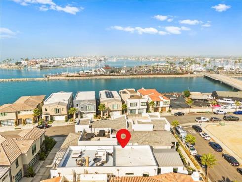 15  Marina Way  , Seal Beach, CA