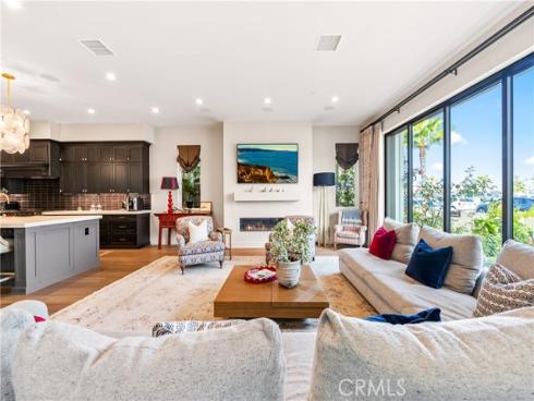 15  Marina Way  , Seal Beach, CA