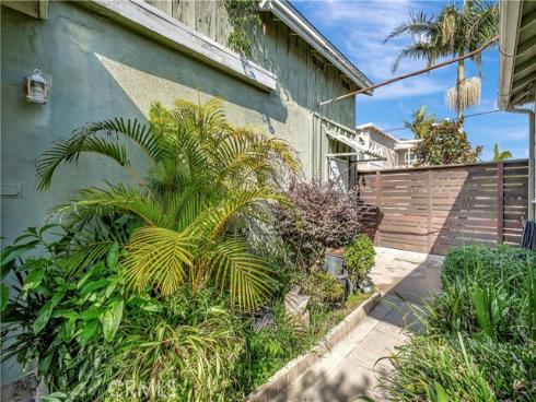 125  5th   Street, Seal Beach, CA