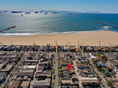 125  5th   Street, Seal Beach, CA