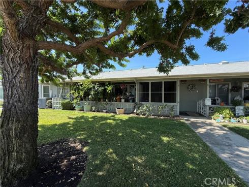 13410  Saint Andrew's  70E  Drive, Seal Beach, CA