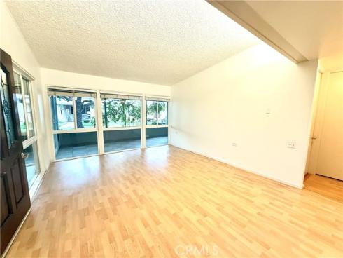 13410  Saint Andrew's  70E  Drive, Seal Beach, CA