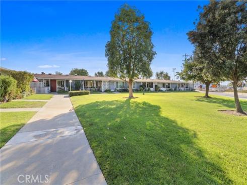 13660  Annandale Drive  22K M1 , Seal Beach, CA
