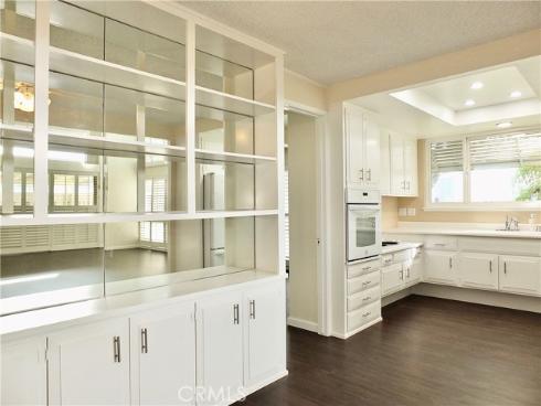 1891  Mckinney  26B  Way, Seal Beach, CA