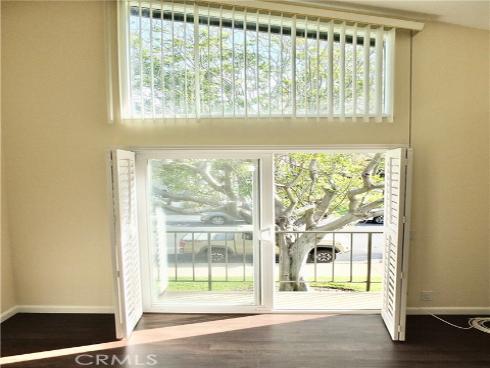 1891  Mckinney  26B  Way, Seal Beach, CA