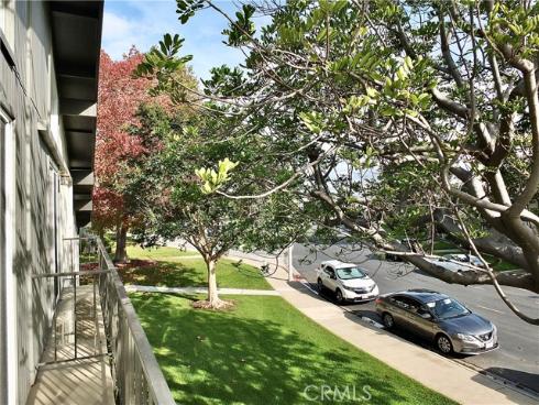 1891  Mckinney  26B  Way, Seal Beach, CA