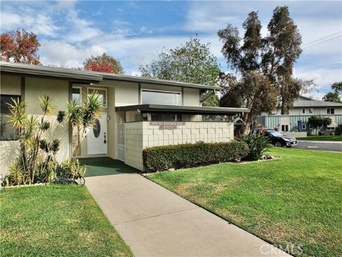 1891  Mckinney  26B  Way, Seal Beach, CA