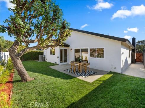 4589  Almond   Avenue, Seal Beach, CA