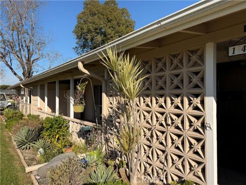 1321  Prestwick  147K  Road, Seal Beach, CA