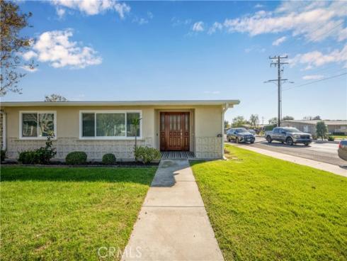 13180 St Andrews 238G DriveM-10, Seal Beach, CA