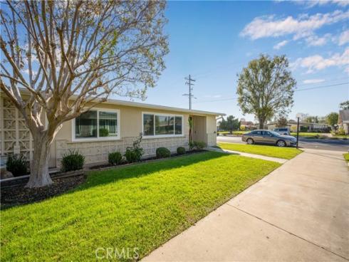 13180 St Andrews 238G DriveM-10, Seal Beach, CA