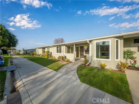 1641 Monterey 18E RoadM-2, Seal Beach, CA