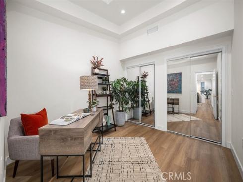 1271 Kenwood 163L RoadM-7, Seal Beach, CA