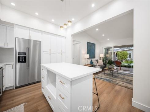 1271 Kenwood 163L RoadM-7, Seal Beach, CA