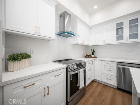 1271 Kenwood 163L RoadM-7, Seal Beach, CA