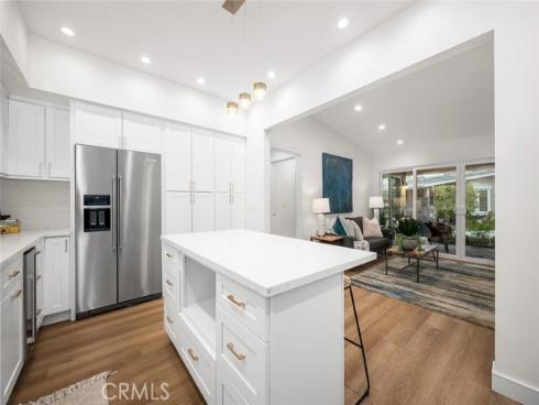 1271 Kenwood 163L RoadM-7, Seal Beach, CA