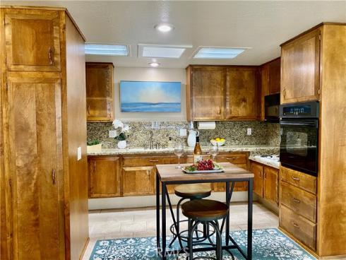 13840 Canoe Brook Dr., M3-6g , Seal Beach, CA