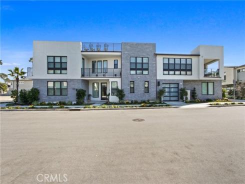 208 Ocean Place, Seal Beach, CA