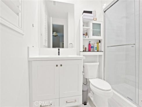 208 Ocean Place, Seal Beach, CA