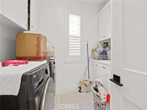 208 Ocean Place, Seal Beach, CA