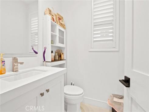 208 Ocean Place, Seal Beach, CA