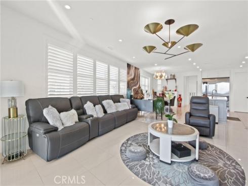 208 Ocean Place, Seal Beach, CA