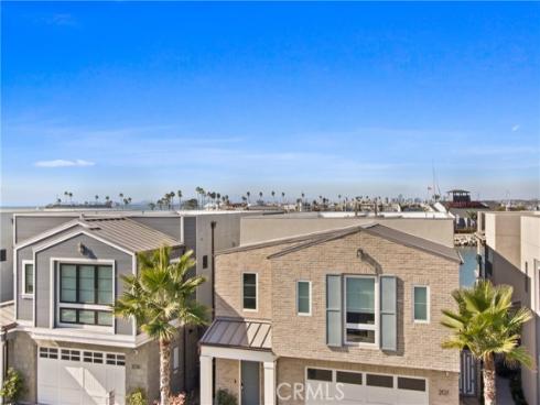 208 Ocean Place, Seal Beach, CA