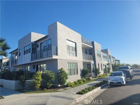 208 Ocean Place, Seal Beach, CA