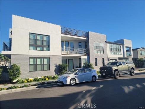 208 Ocean Place, Seal Beach, CA