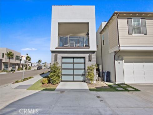 208 Ocean Place, Seal Beach, CA