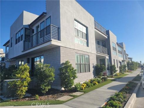 208 Ocean Place, Seal Beach, CA