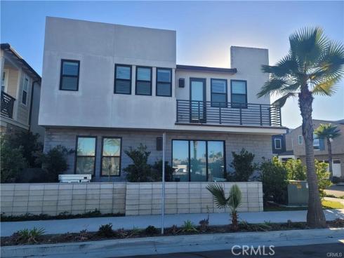 208 Ocean Place, Seal Beach, CA