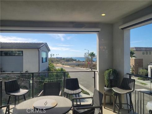 208 Ocean Place, Seal Beach, CA