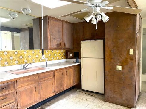 1621 Monterey Rd., M2-19h , Seal Beach, CA