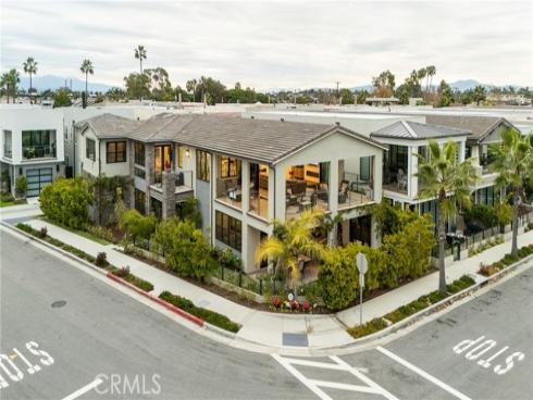 10 Ocean Place , Seal Beach, CA