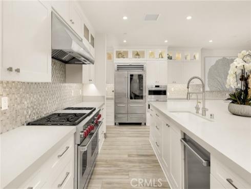 10 Ocean Place , Seal Beach, CA