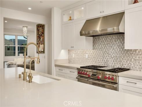 10 Ocean Place , Seal Beach, CA