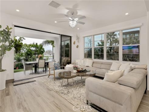 10 Ocean Place , Seal Beach, CA