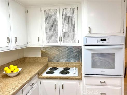 13581 Medinac Ln M5-71e , Seal Beach, CA