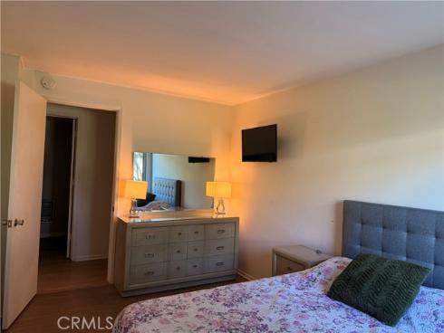 1811  Saint John  41E  Road, Seal Beach, CA