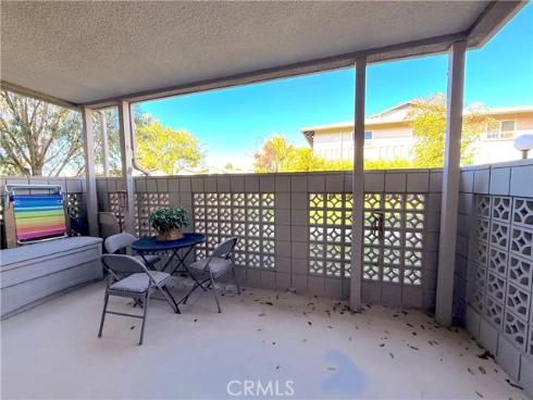 1811 Saint John 41E Road, Seal Beach, CA