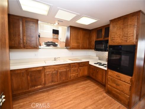 1842  Thunderbird  1A  Drive, Seal Beach, CA