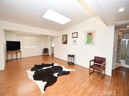 1842  Thunderbird  1A  Drive, Seal Beach, CA