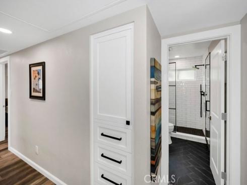 1005 Driftwood Avenue, Seal Beach, CA