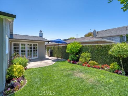 1005 Driftwood Avenue, Seal Beach, CA